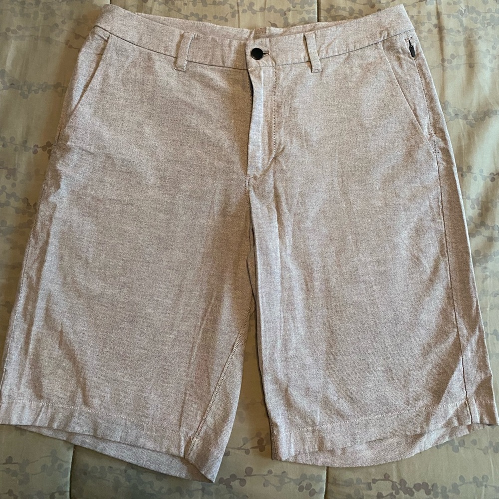 “Lululemon” Casual Gray Men’s Shorts with 4 pockets